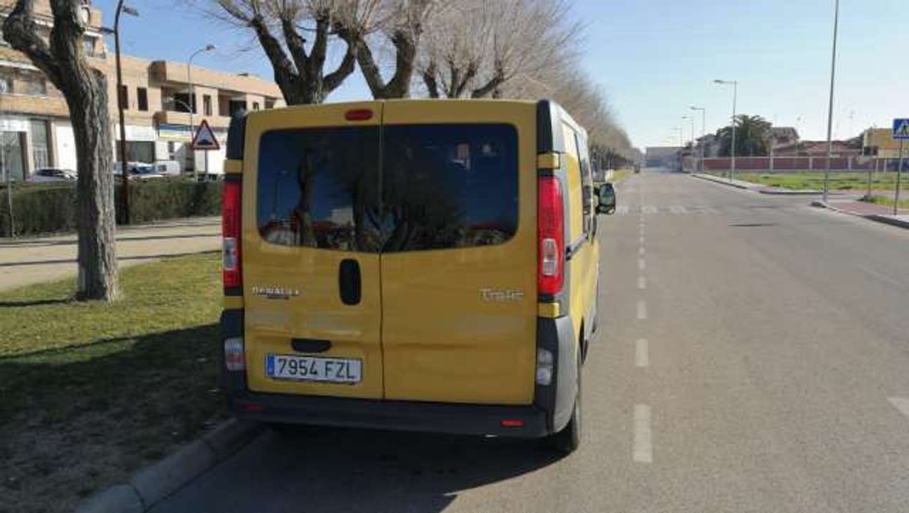 Renault Trafic parte trasera